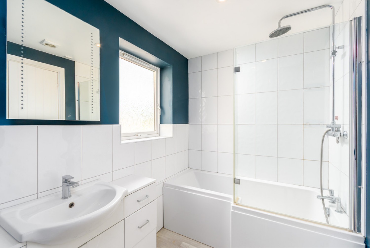 2 bedroom Flat for Letting Cornwall Place, Leamington Spa