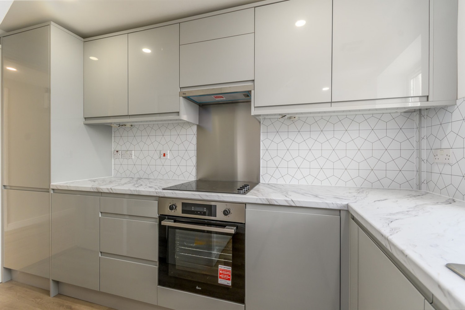 2 bedroom Flat for Letting Cornwall Place, Leamington Spa