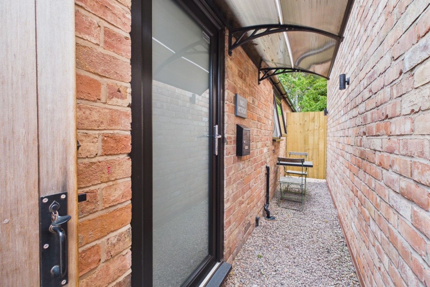 1 bedroom Flat for Letting Nabs Retreat, 12 Kenilworth Road