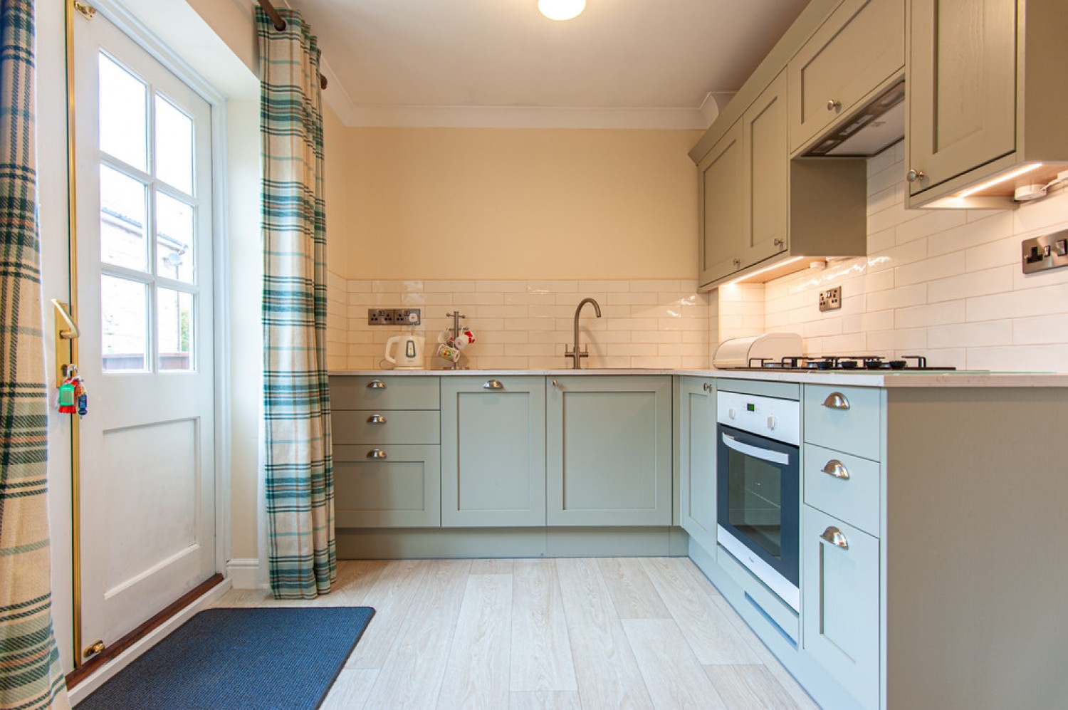 2 bedroom House for Letting St Andrew Place, Aldwalk, York