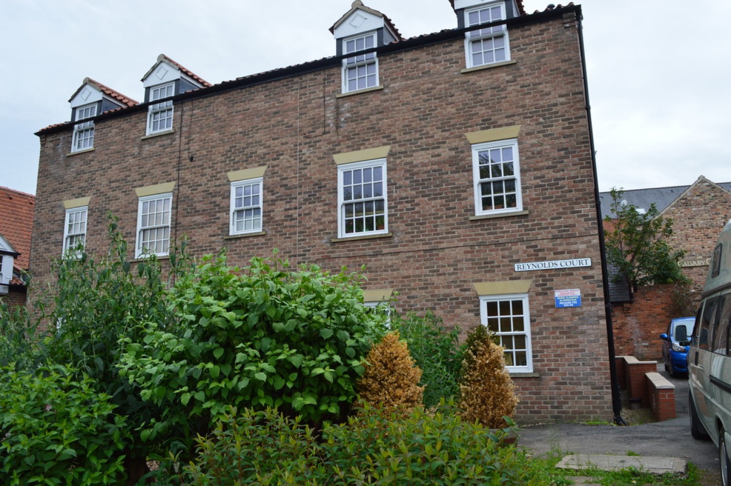 2 bedroom Flat for Letting Reynolds Court, York