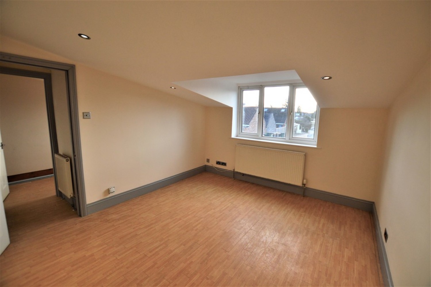 2 bedroom Flat for Letting The Village, Haxby, York