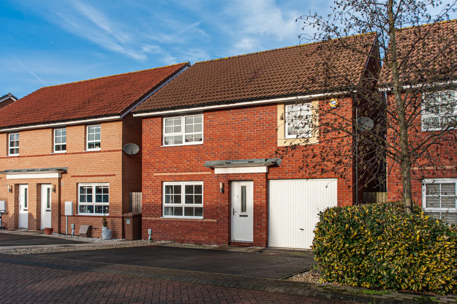 4 bedroom House in Ploughmans Gardens, Woodmansey