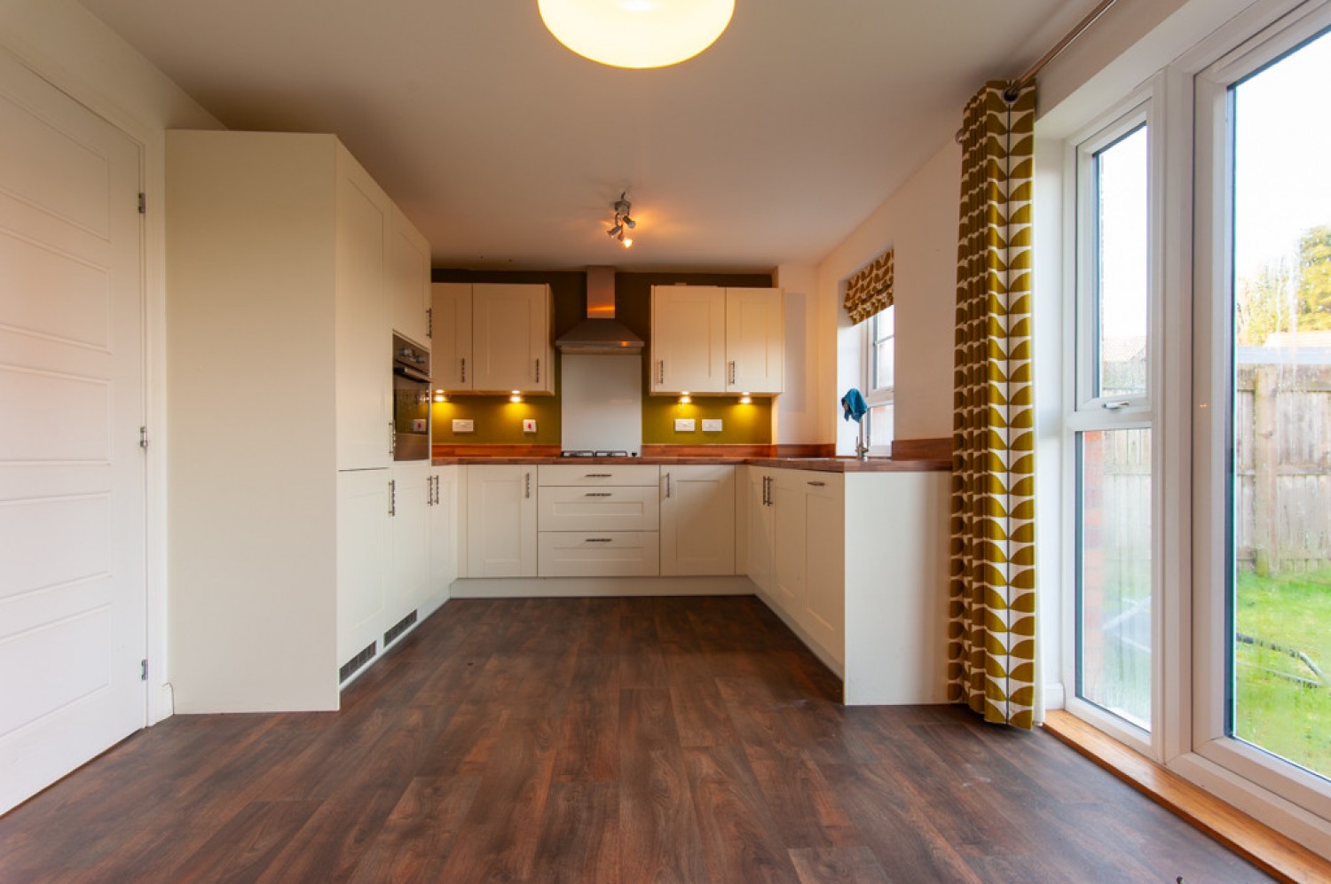 4 bedroom House in Ploughmans Gardens, Woodmansey