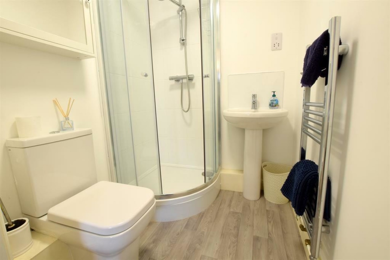 2 bedroom Flat for Letting Commercial Street, Norton