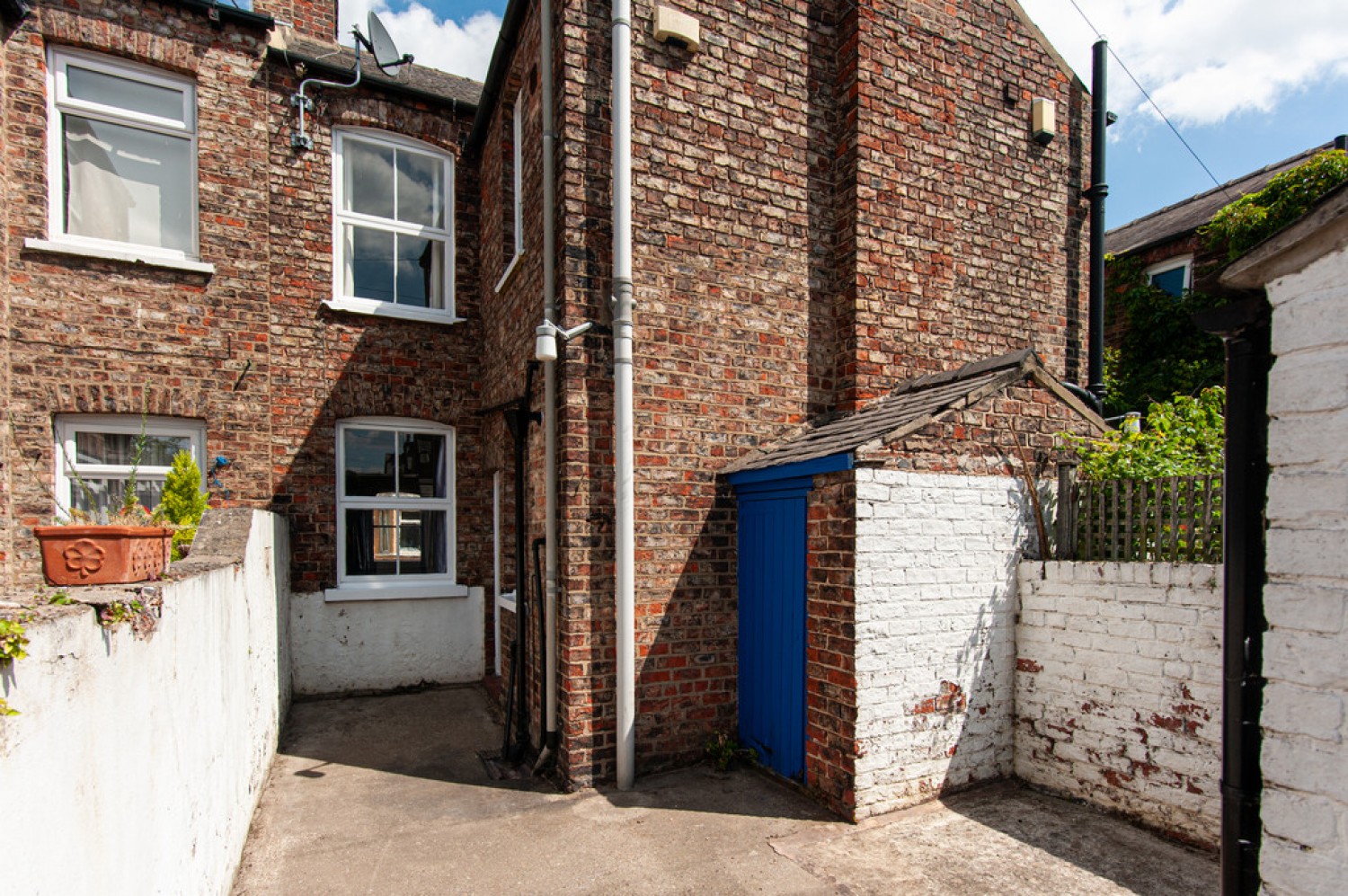 2 bedroom House for Letting Neville Terrace, York