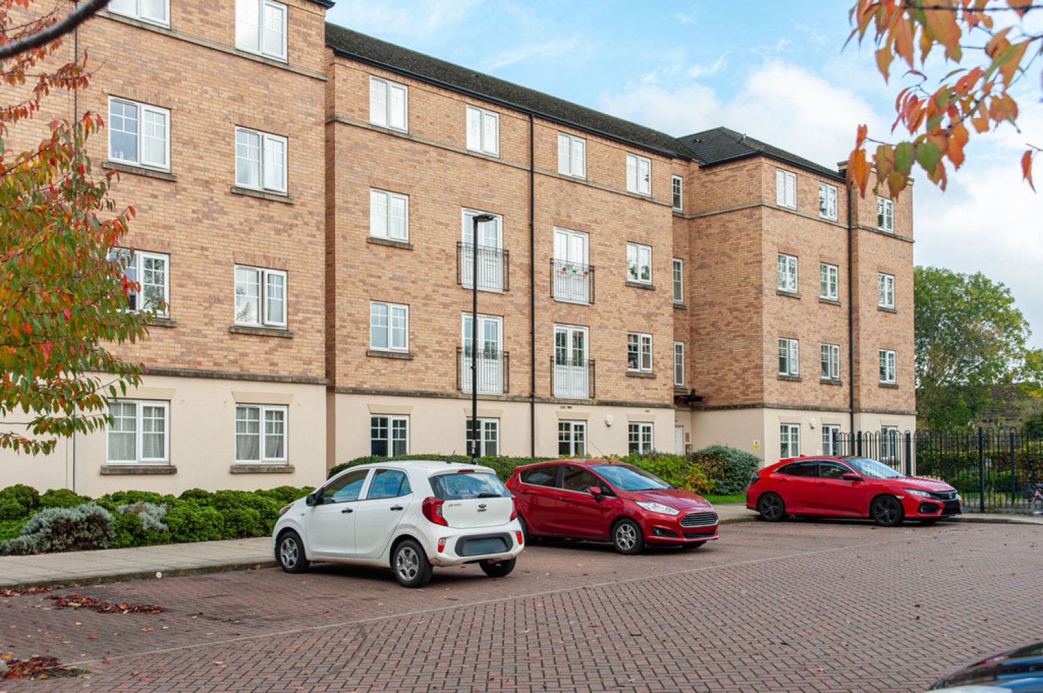 2 bedroom Flat for Sale Birch Park, York