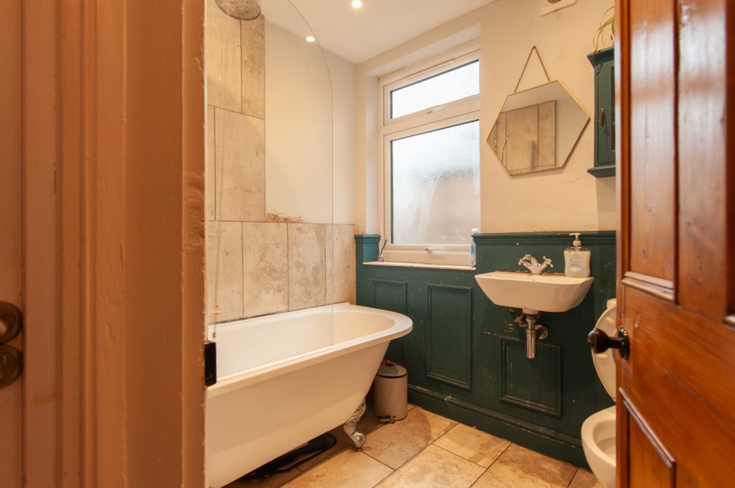 4 bedroom House in Lindley Street, Holgate, York