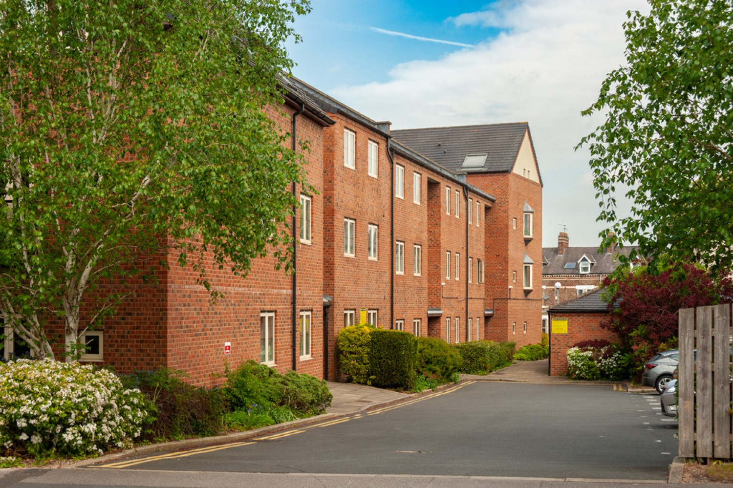 2 bedroom Flat for Sale Nicholas Gardens, York