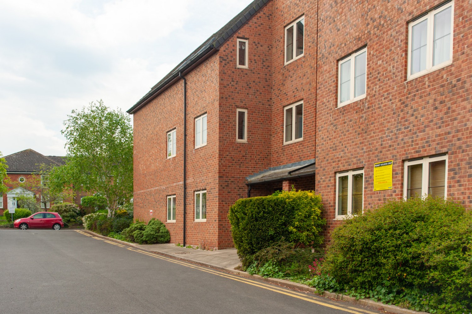 2 bedroom Flat for Sale Nicholas Gardens, York