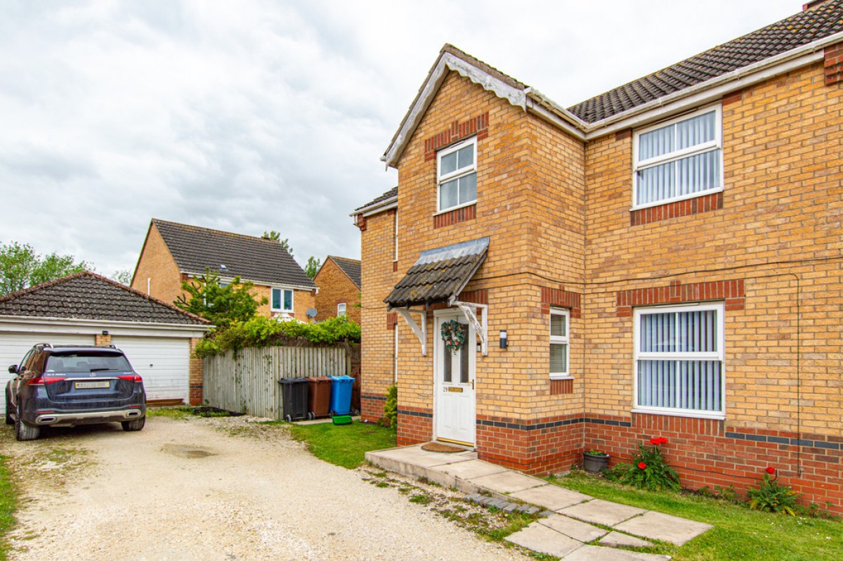 Kesteven Way, Kingswood, Hull