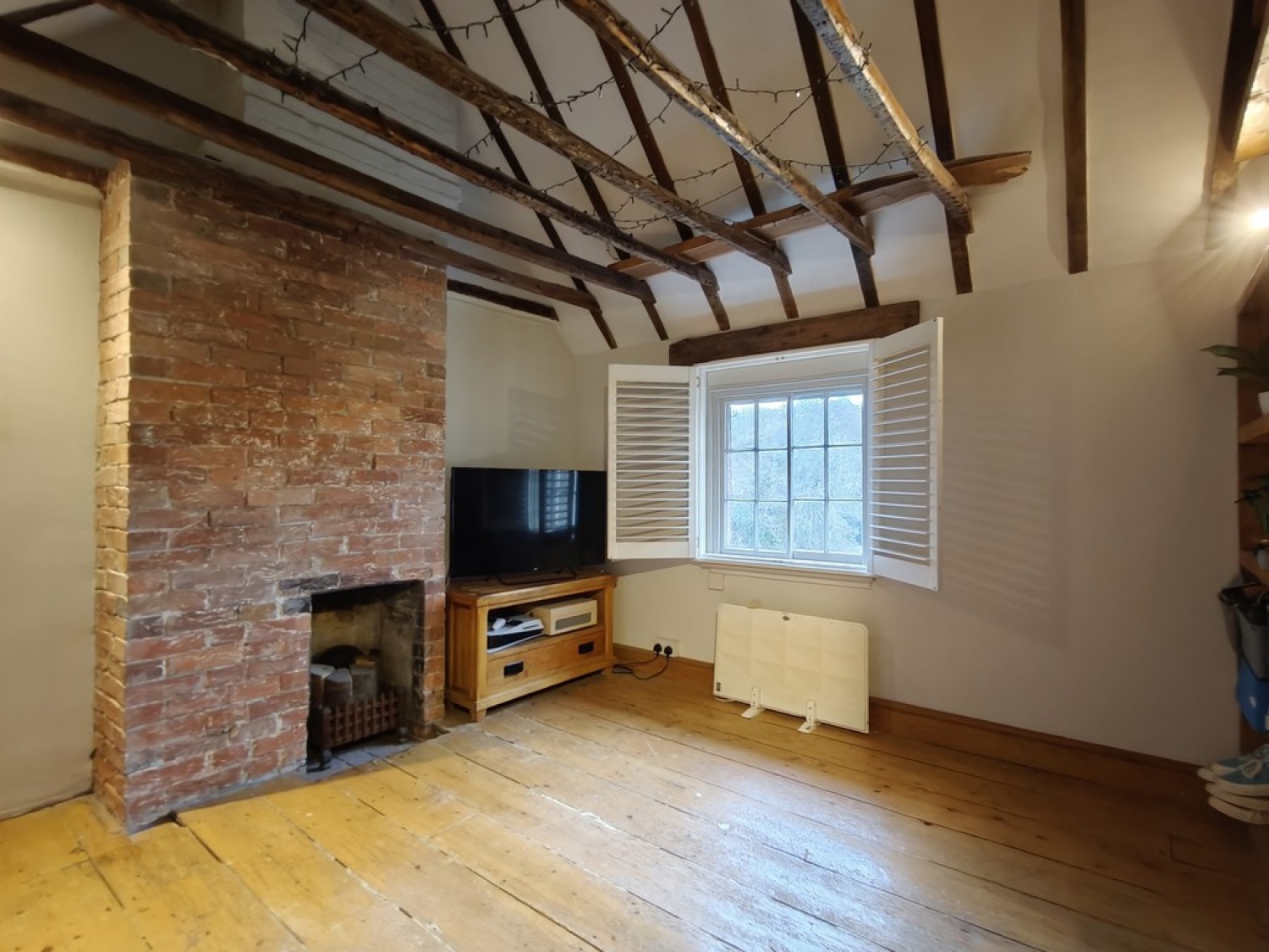 Underhill Cottages, Maresfield