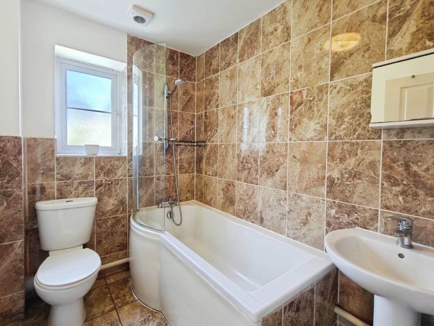 3 bedroom House for Letting North Row, Uckfield