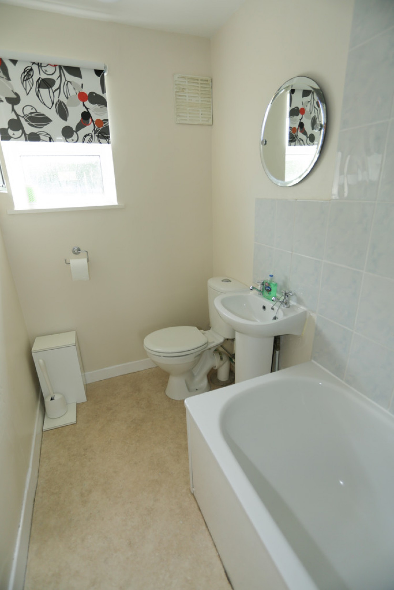 1 bedroom Bungalow in Clockhouse Lane, Nutley