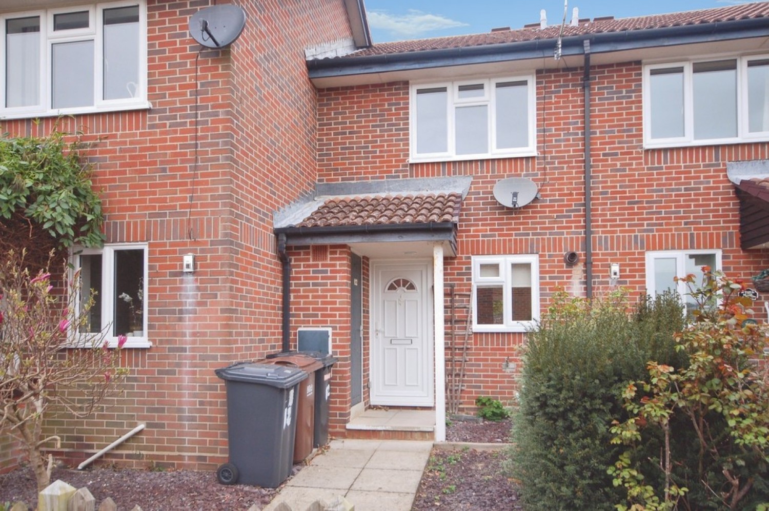 2 bedroom House for Letting Hopfield Gardens, Uckfield