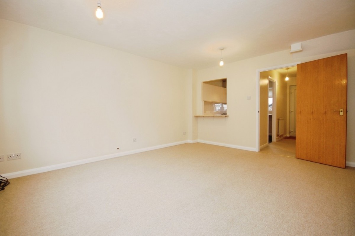 Hopfield Gardens, Uckfield