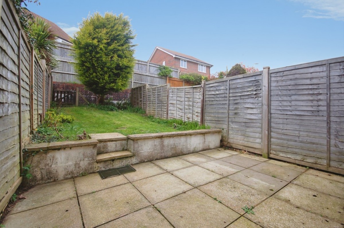 Hopfield Gardens, Uckfield
