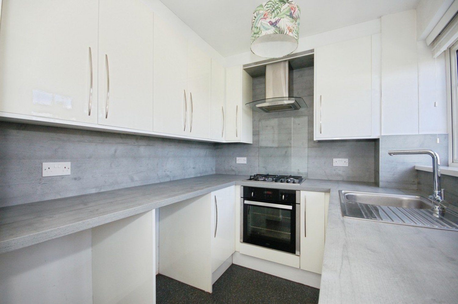 2 bedroom House for Letting Senlac Green, Uckfield