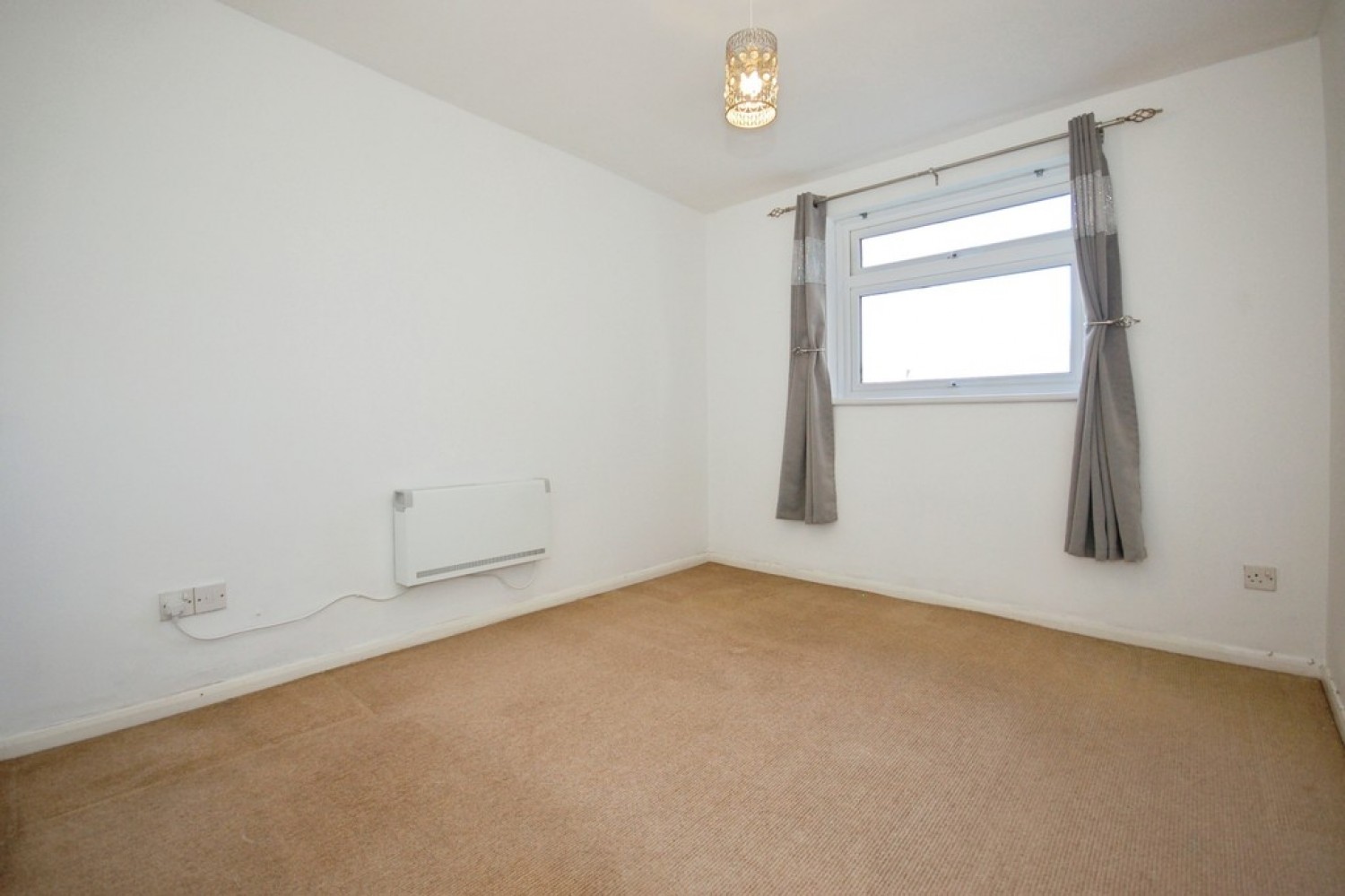 2 bedroom Flat for Letting Regency Close, Uckfield