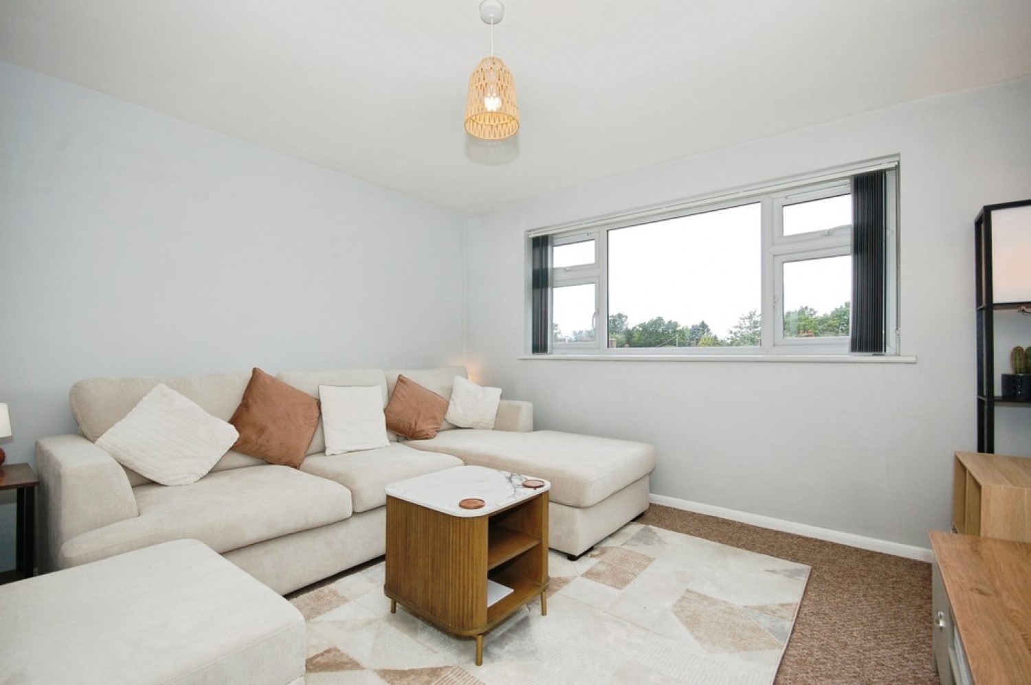2 bedroom Flat for Letting Regency Court, Uckfield