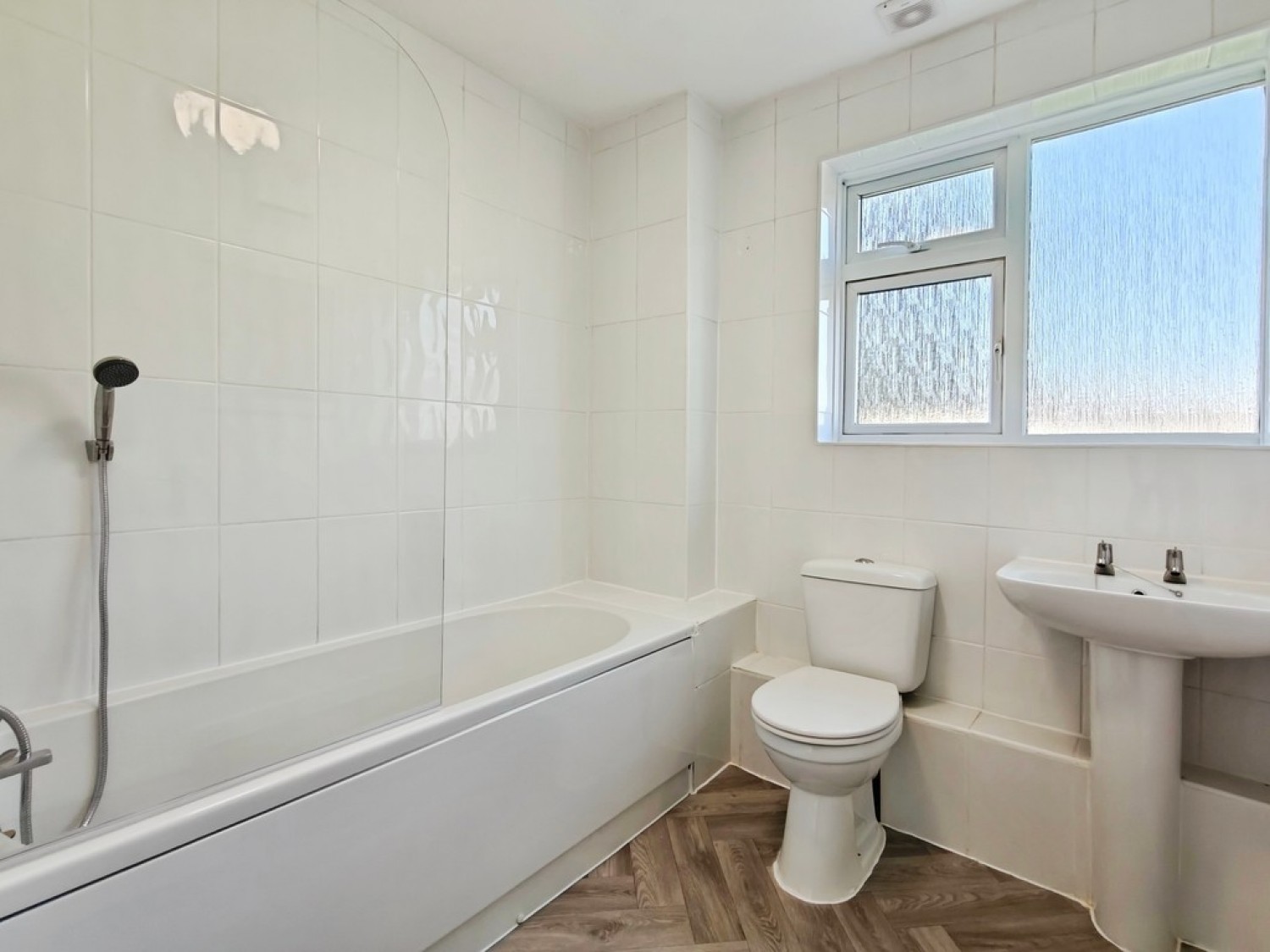 2 bedroom Flat for Letting Browns Lane, Uckfield