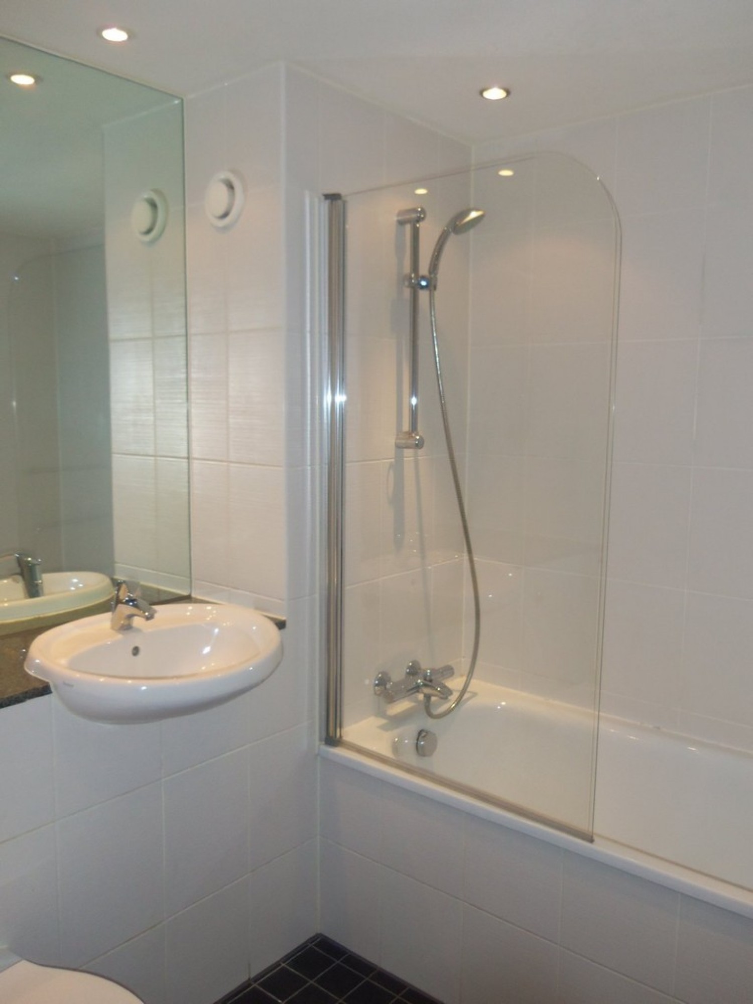 2 bedroom Flat for Letting Kings Dock Mill, 32 Tabley Street