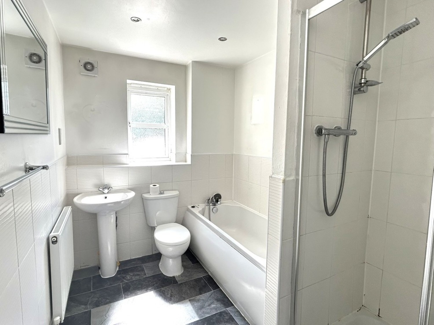 2203112 - 7 Lathom Court, Huyton