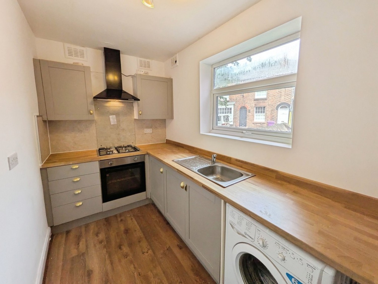 2 bedroom House for Letting Quarry Street, Woolton, Liverpool