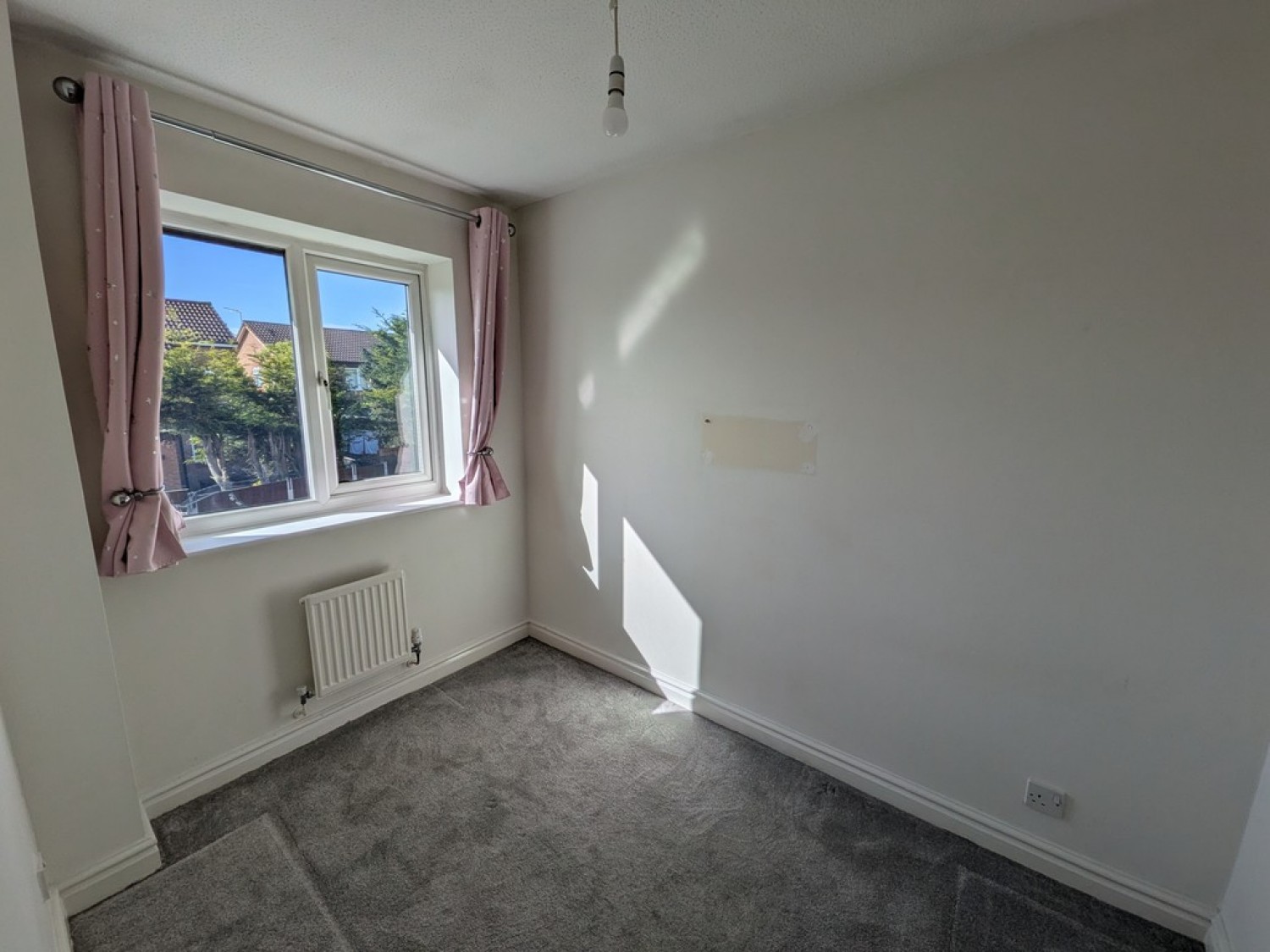 2 bedroom House for Letting Lapwing Court, Halewood, Liverpool