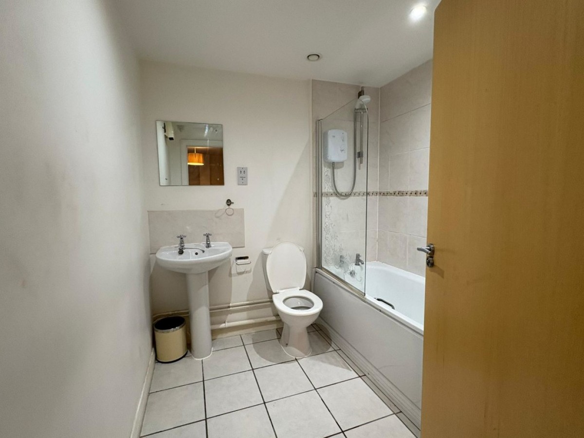 Madison Square, Liverpool, Merseyside