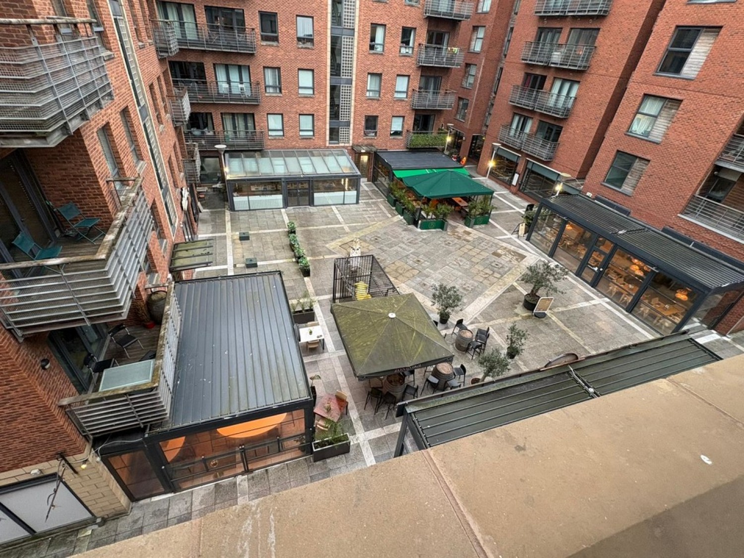 2 bedroom Flat for Letting Madison Square, Liverpool, Merseyside