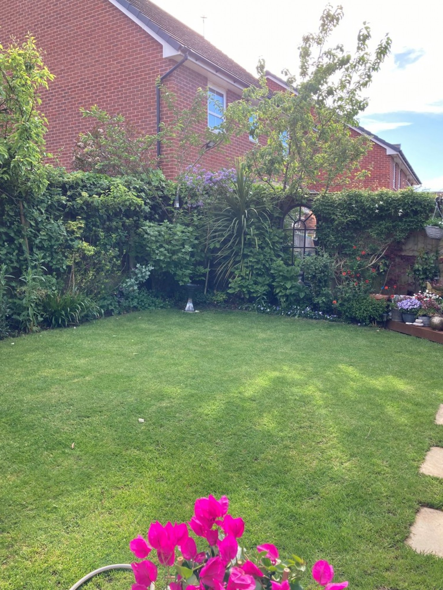 Warbrook Road, Roby