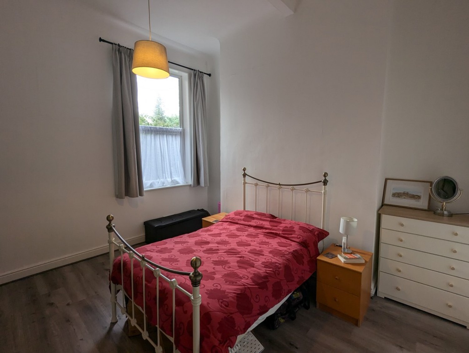 2 bedroom Flat for Letting Aigburth Road, Liverpool, Merseyside