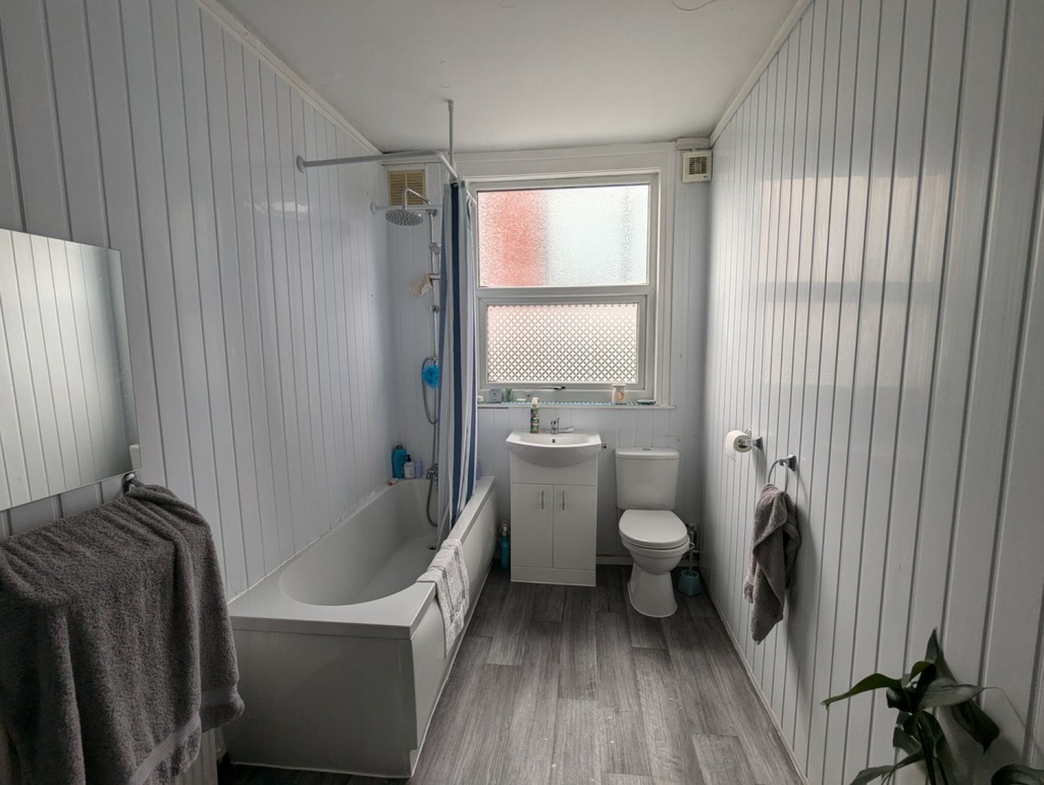 2 bedroom Flat for Letting Aigburth Road, Liverpool, Merseyside