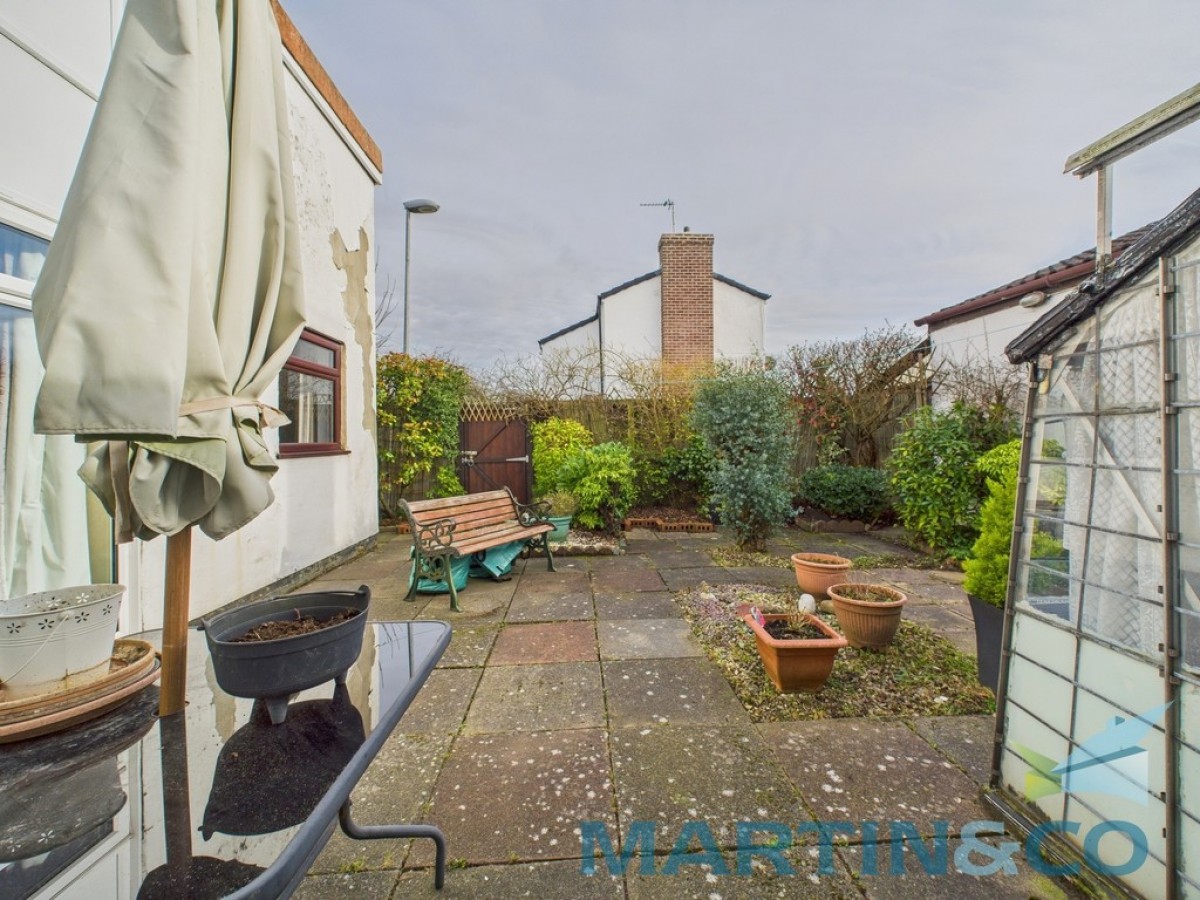Curlender Way, Hale, Liverpool