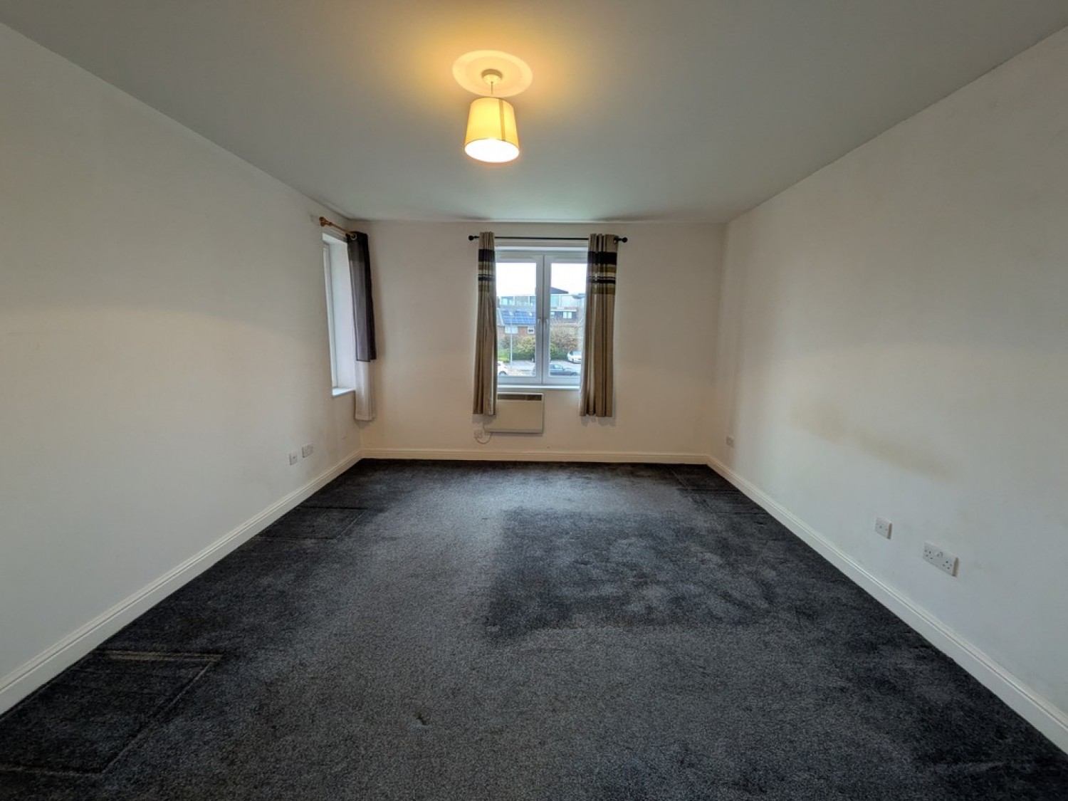 2 bedroom Flat for Sale Garston, Liverpool, Merseyside