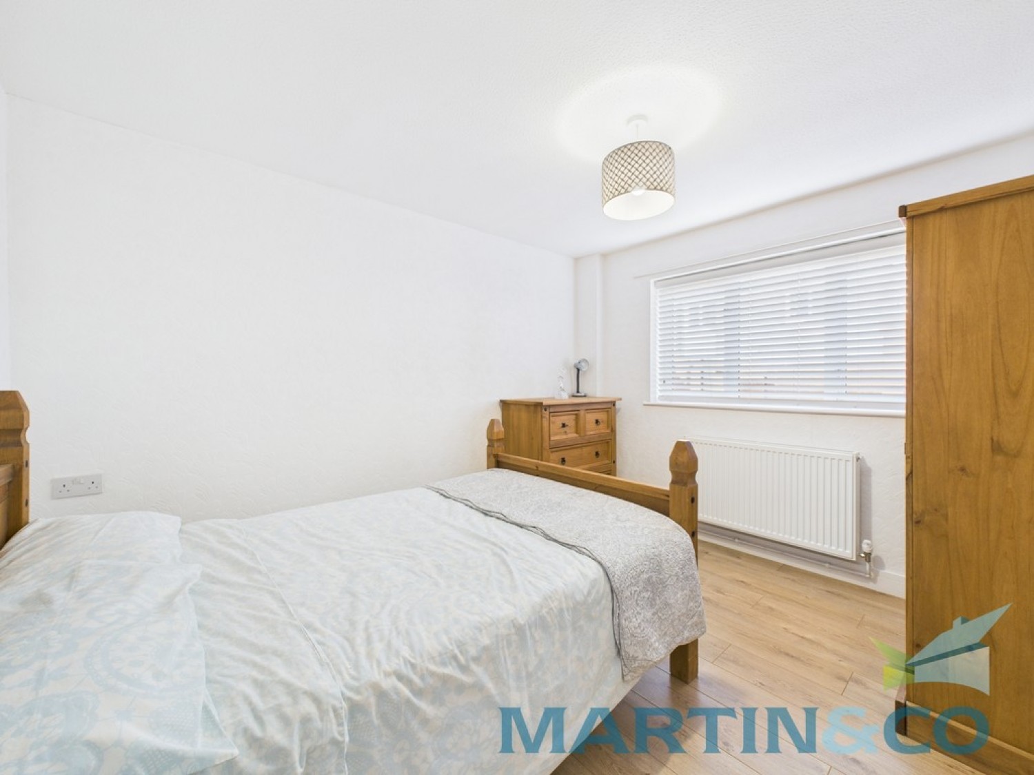 2 bedroom Bungalow in Garden Lodge Grove, Liverpool