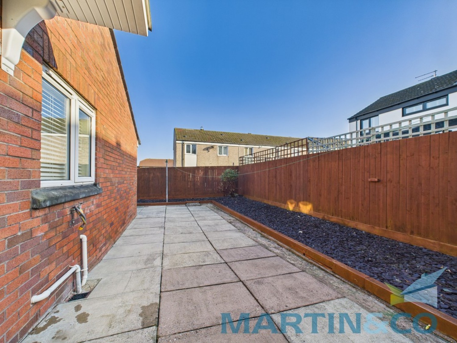 2 bedroom Bungalow in Garden Lodge Grove, Liverpool