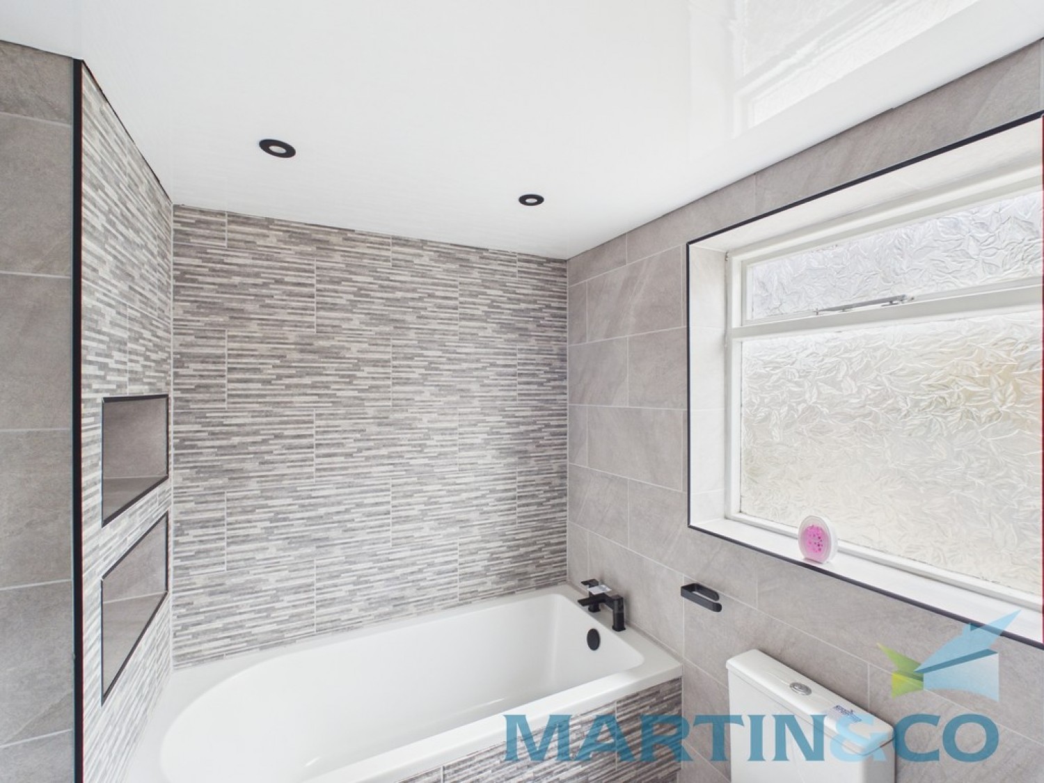 4 bedroom House for Sale Lyndhurst Avenue, Mossley Hill, Liverpool