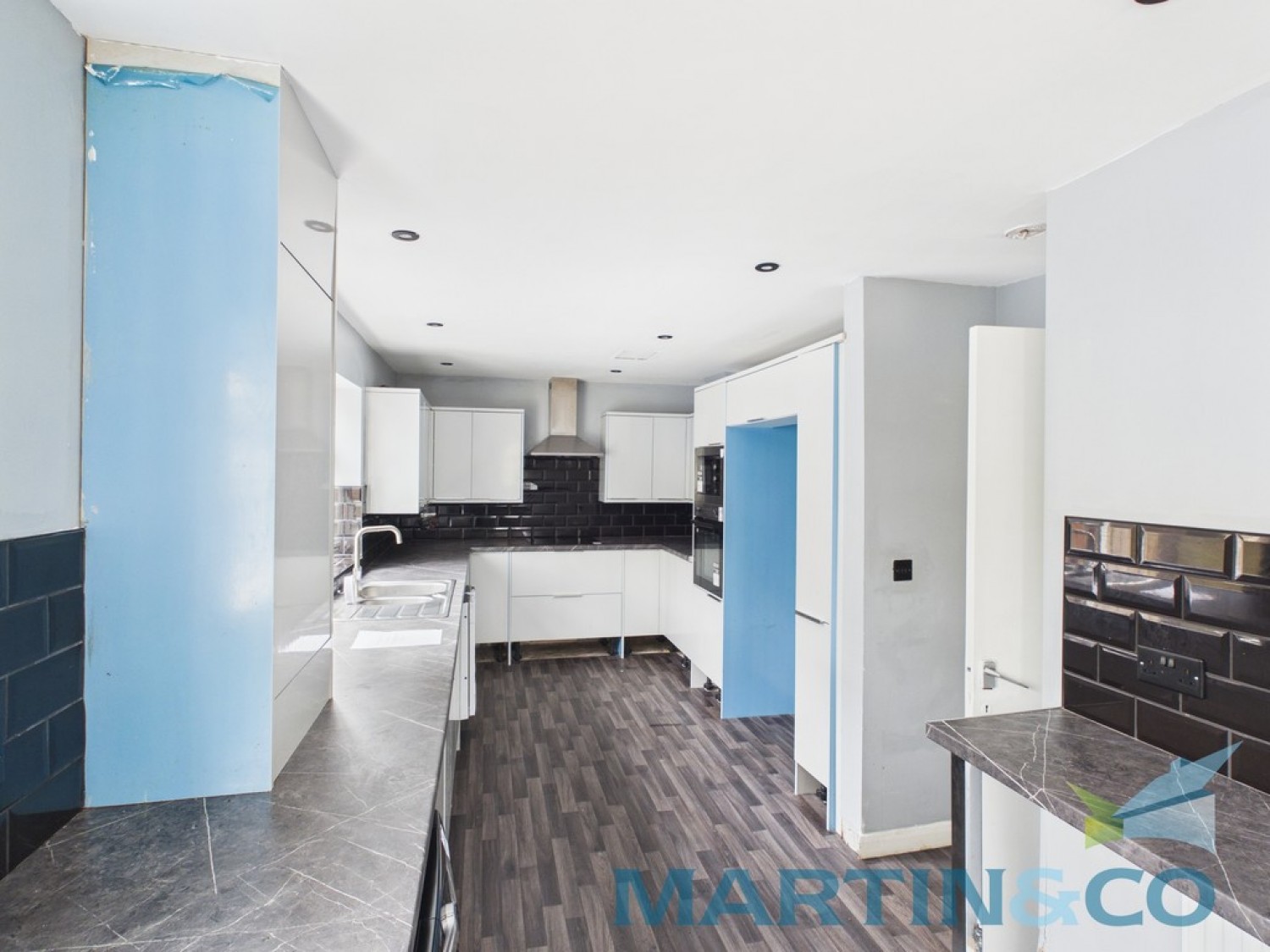 4 bedroom House for Sale Lyndhurst Avenue, Mossley Hill, Liverpool