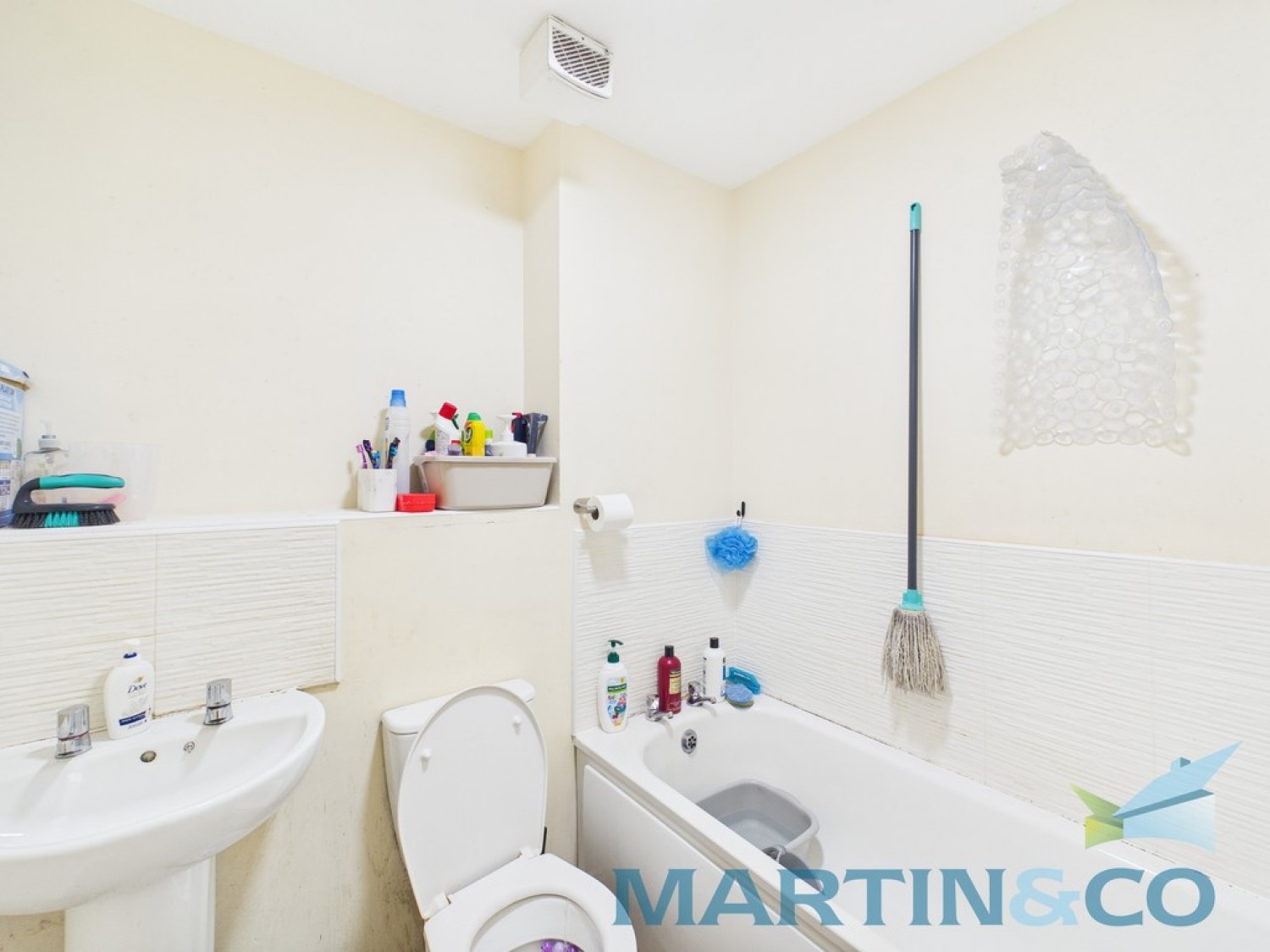 2 bedroom Flat for Sale Hollins Court, Kenneth Close, Whiston