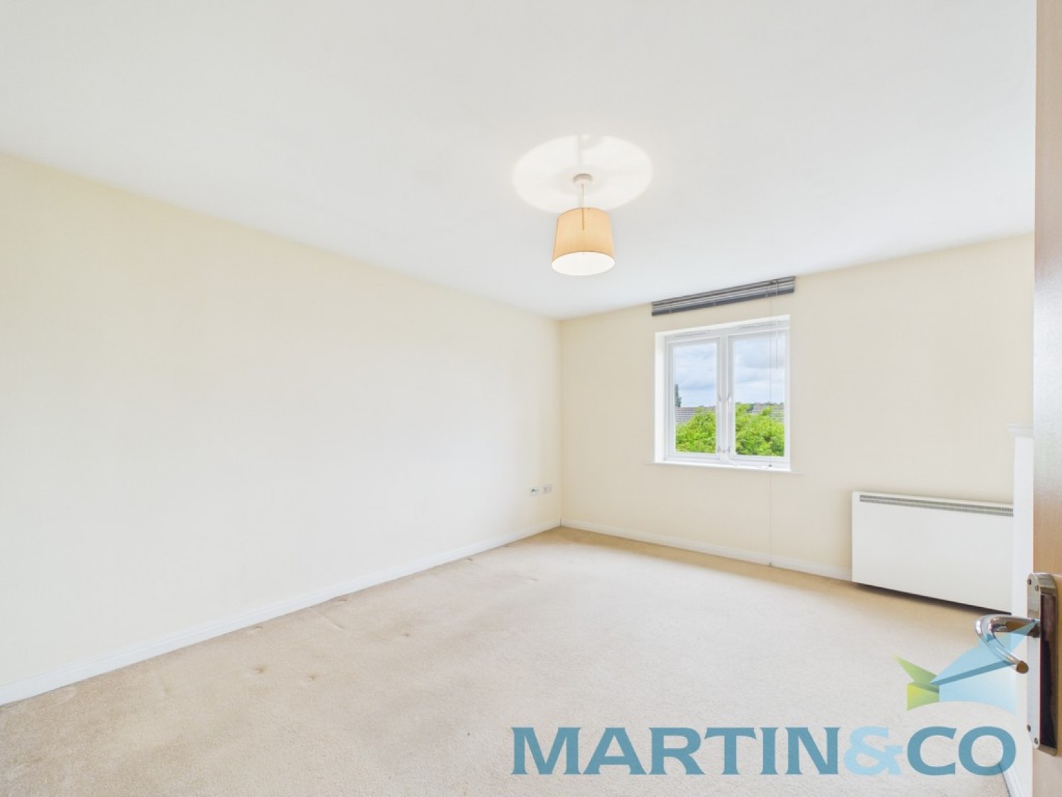 2 bedroom Flat for Sale Alderman Road, Hunts Cross, Liverpool