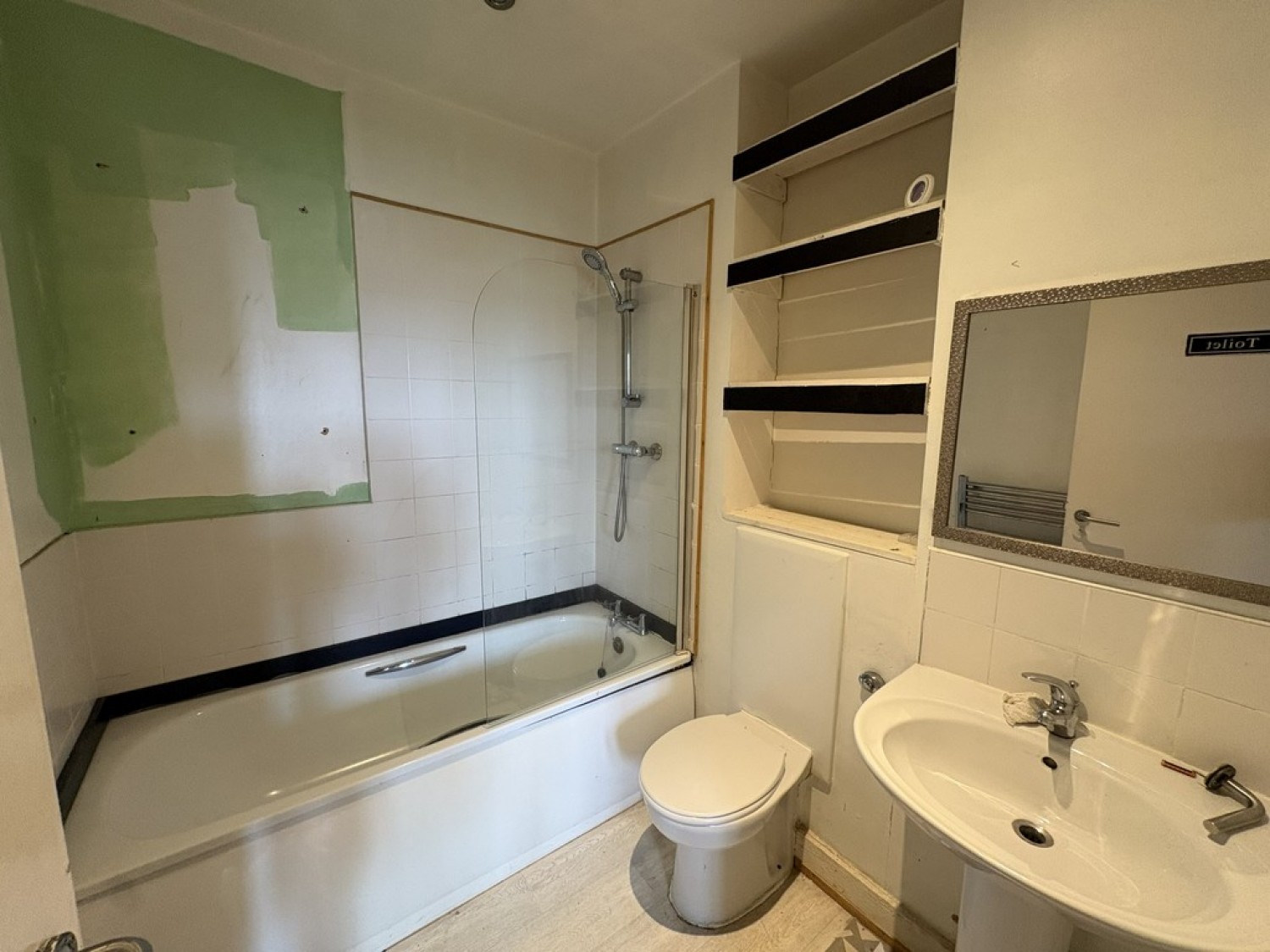 2 bedroom Flat for Sale Bedford Road, Bootle, Liverpool