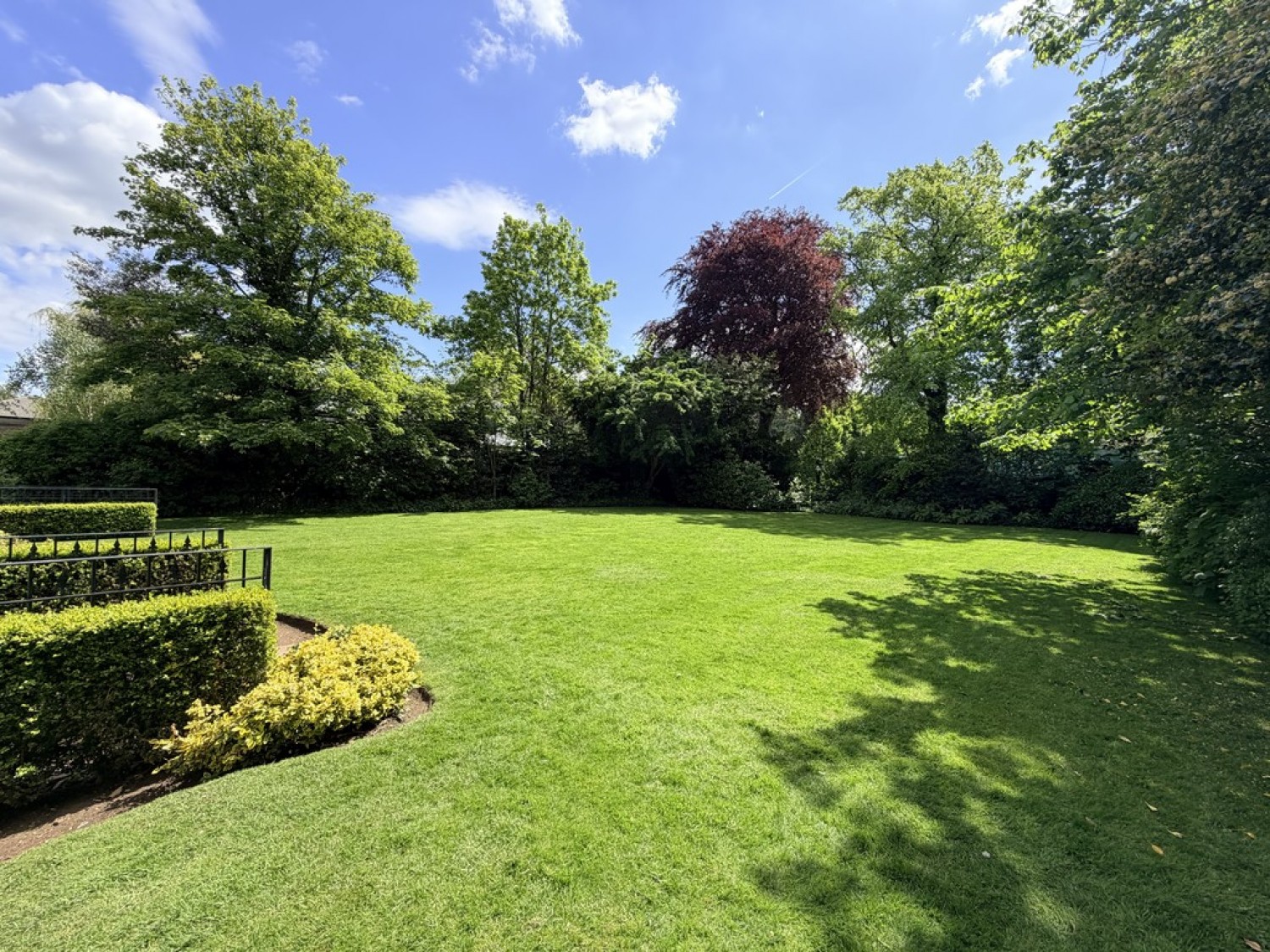 2 bedroom Flat for Letting Park Avenue, Mossley Hill, Liverpool