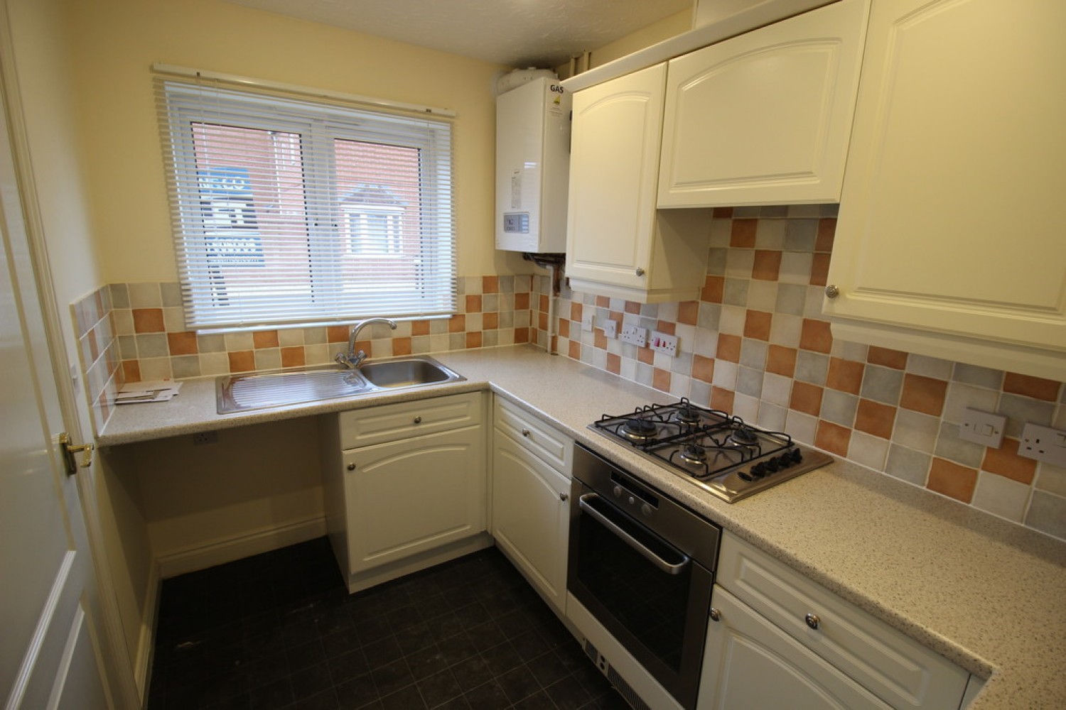 3 bedroom House for Letting Stirling Drive, Coddington
