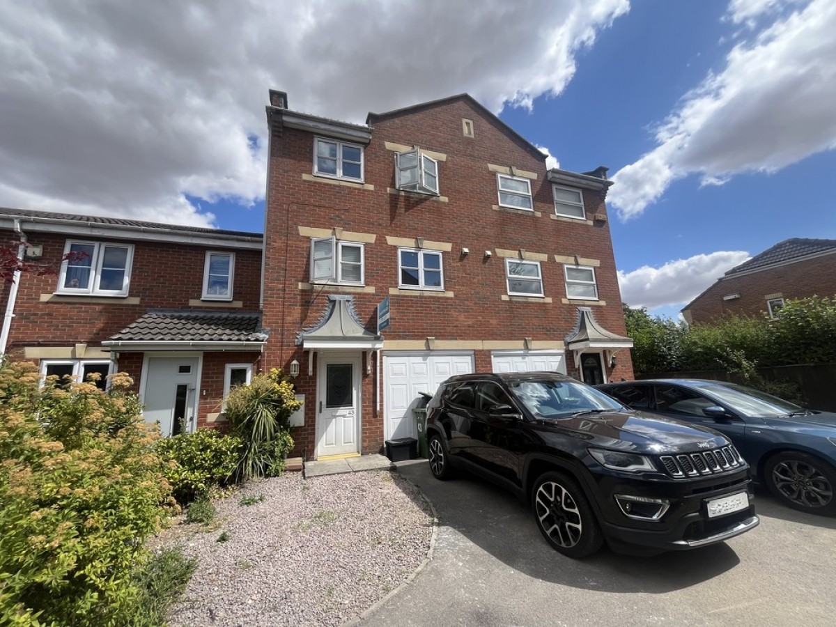 Cludd Avenue, Coddington