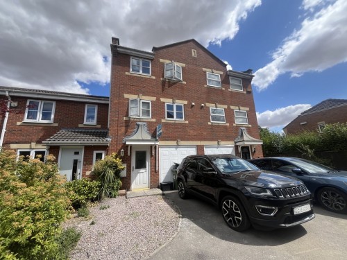Cludd Avenue, Coddington
