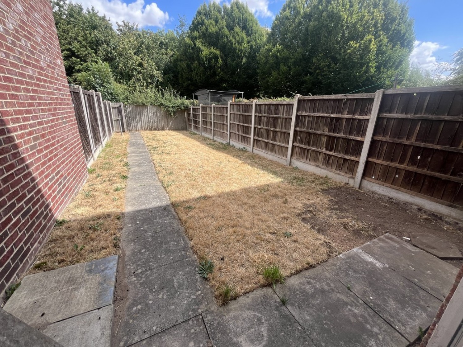 3 bedroom House for Letting Cludd Avenue, Coddington