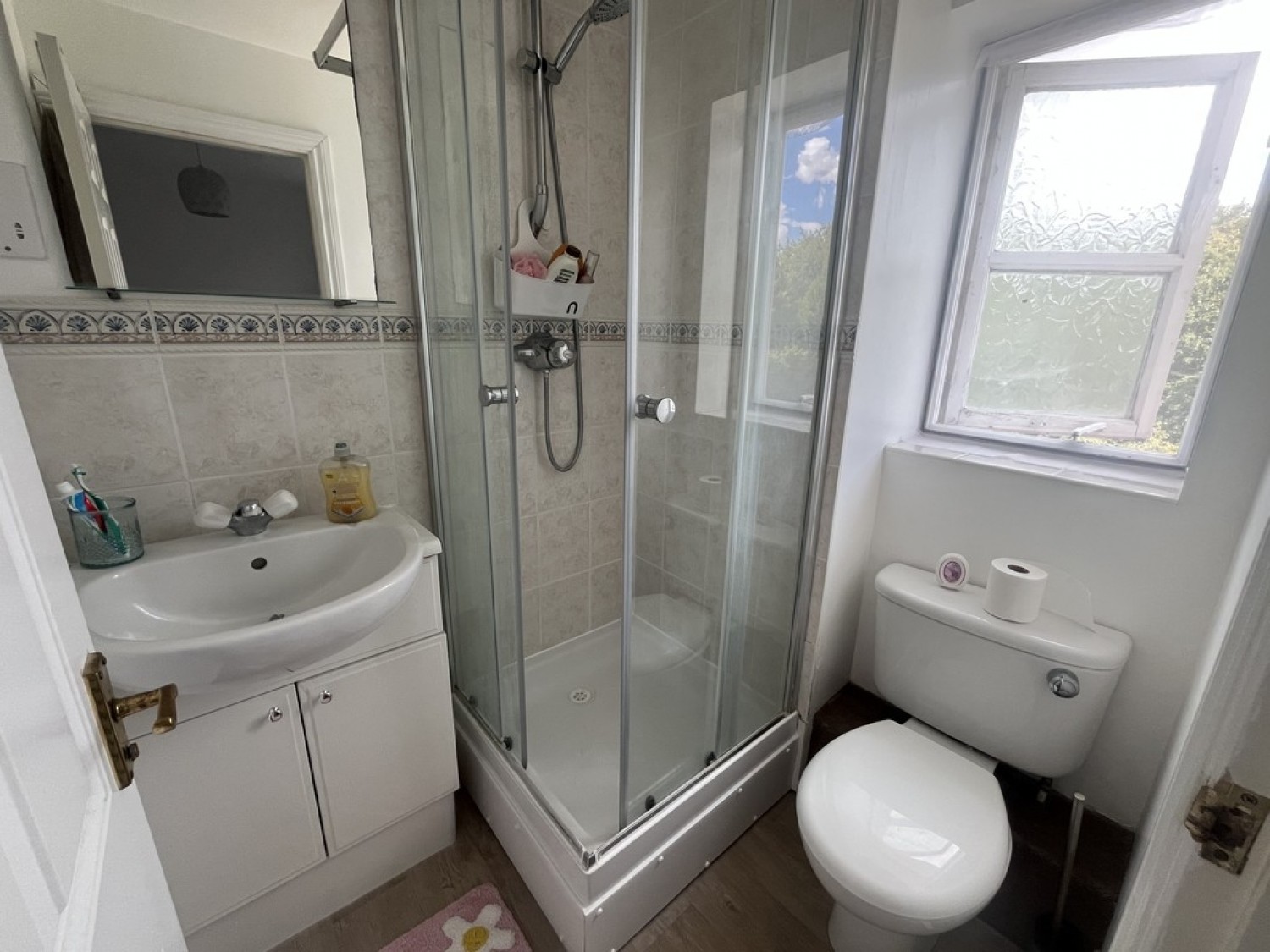3 bedroom House for Letting Cludd Avenue, Coddington