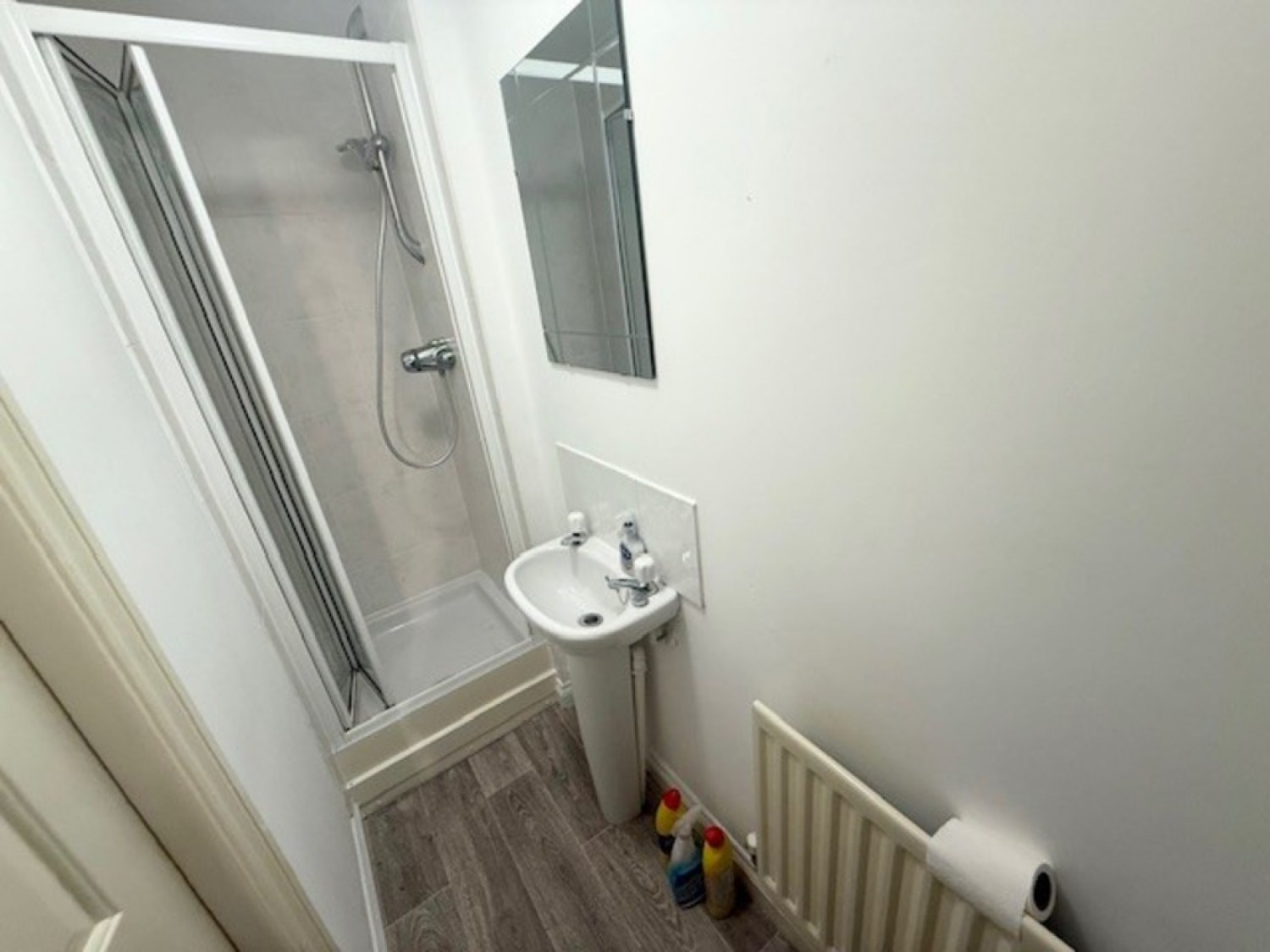 Cludd Avenue, Coddington